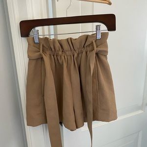 Aritzia Wilfred Paperbag Short